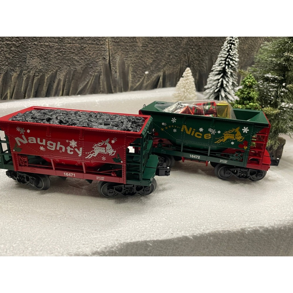 Lionel 6-16470 NAUGHTY & NICE Ore Car 2 Pack O Gauge Christmas Train Cars